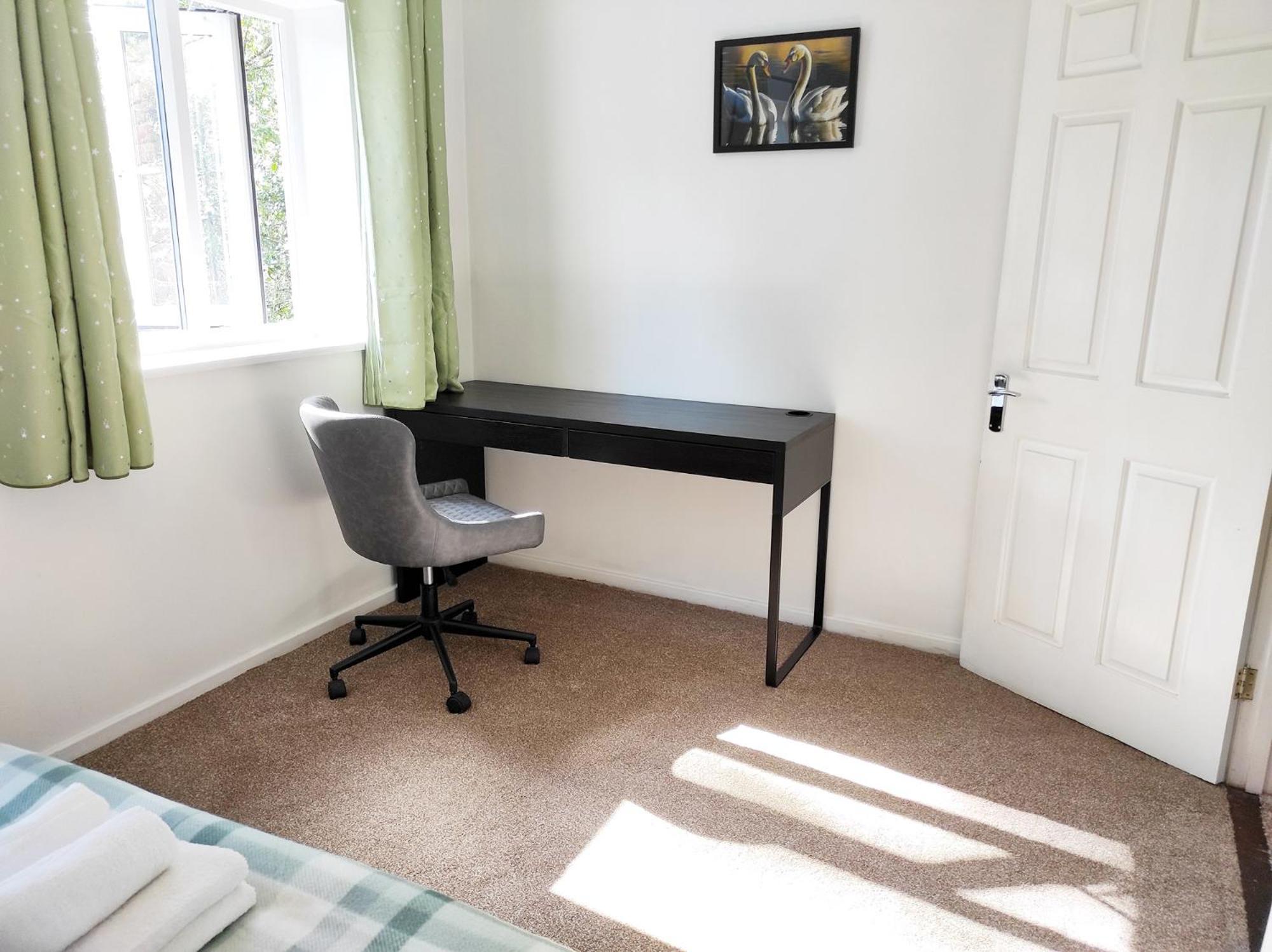 The Swans - Two-bedroom Centre House With Parking Appartamento Oxford